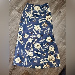 Tracy Evans long skirt with slit